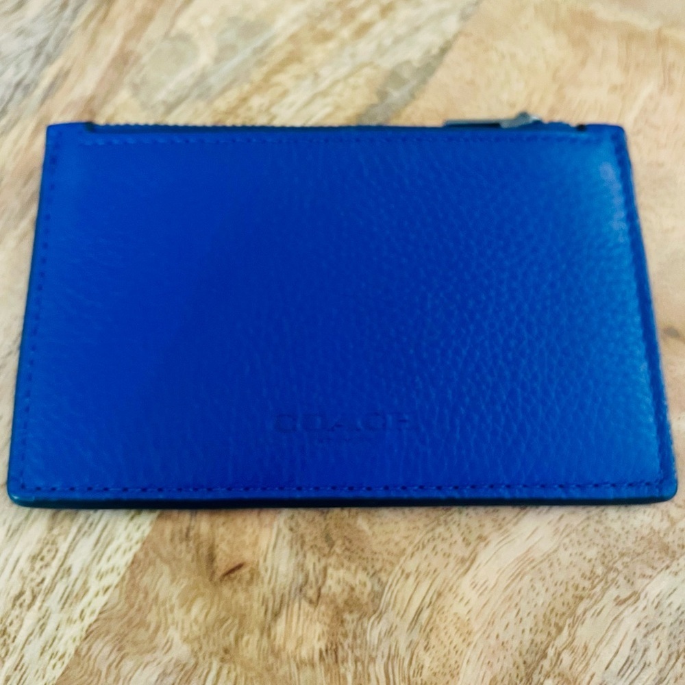 NWT Coach Zip Card Case with style number C4280 in Sport Blue and Dust Bag. - Picture 3 of 9
